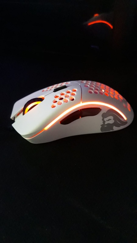Glorious Model D Kablolu Mat Beyaz RGB Oyuncu Mouse 69Gr