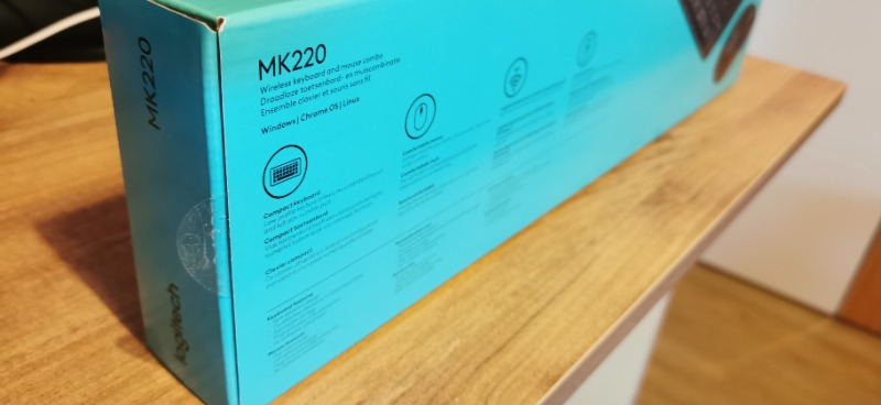 Logitech MK220 Kablosuz Türkçe Klavye Mouse Seti - Siyah