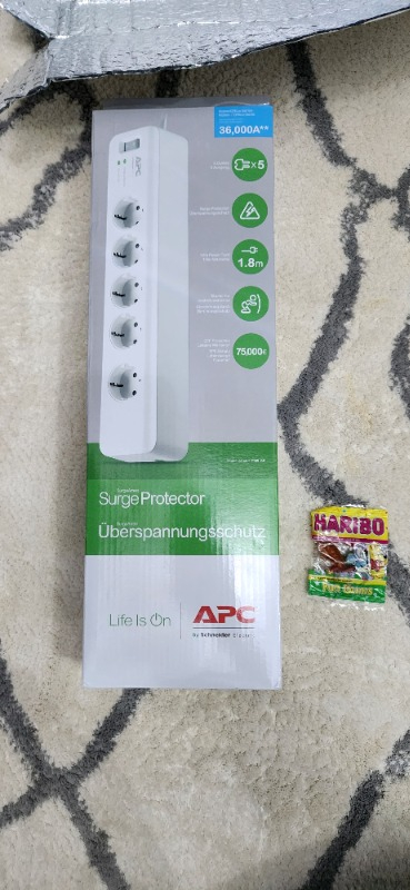 Schneider Electric APC 5'li Akım Korumalı Priz PM5-GR