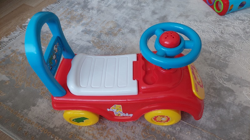 Fisher-Price İlk Arabam