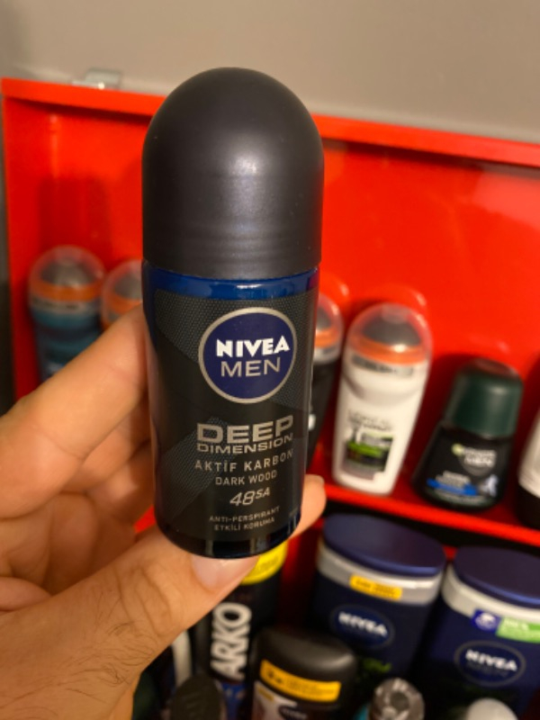 NIVEA Men Erkek Roll On Deodorant Deep Dimension 48 Saat Anti-perspirant Koruma 50ml,Erkeksi Koku
