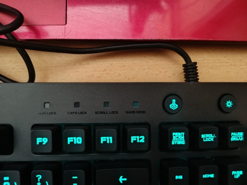Logitech 920-008094 G213 Prodigy RGB Oyuncu Klavyesi
