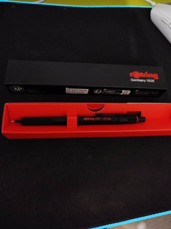Rotring 2114264 600 Versatil Kalem 0.5 Kırmızı