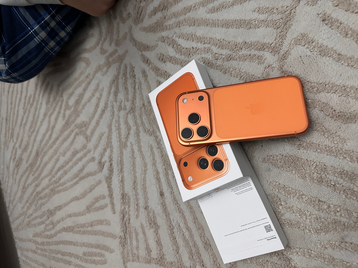 Apple iPhone 17 Pro 256 GB Kozmik Turuncu