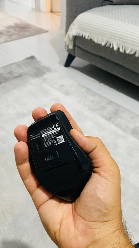 Asus WT425 Kablosuz Optik Sessiz Tıklama Özellikli Siyah Mouse