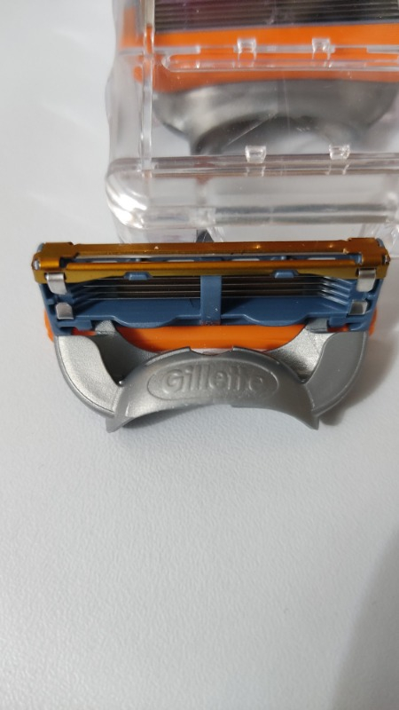 Gillette Fusion 5 Power 8'li Yedek Tıraş Bıçağı Karton Paket