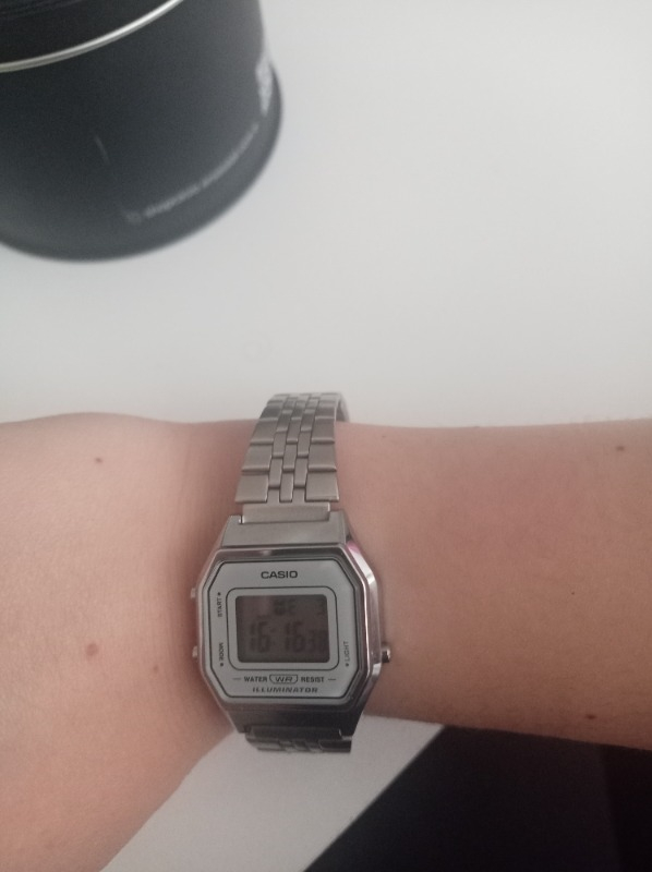 Casio LA680WA-7DF Digital Kadın Kol Saati