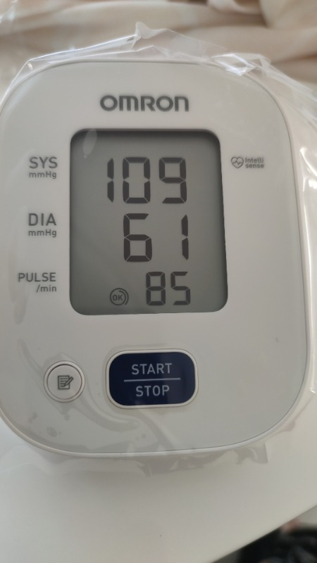 Omron M2 hafızalı (7143-E) Hafızalı Üst Koldan Ölçer Dijital Tansiyon Aleti