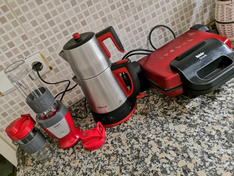 Arzum AR1032 Shake’N Take Kişisel Blender - Kırmızı