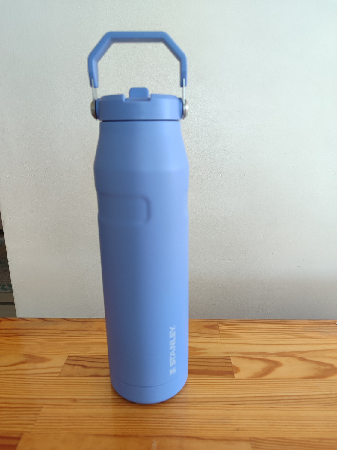 Stanley Iceflow Flip Straw Su Termosu 1.06 Lt