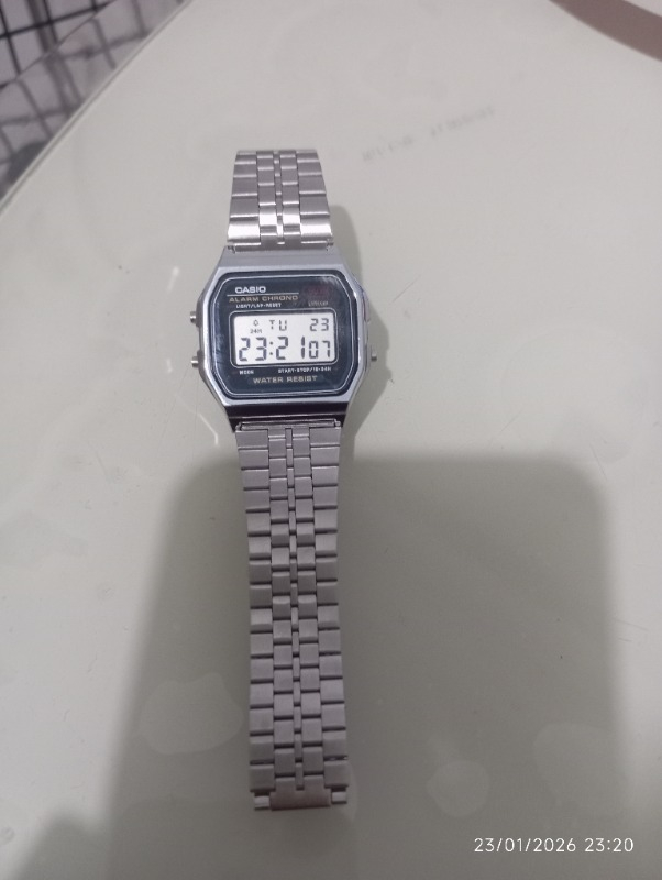 Casio A159W-N1DF Erkek Kol Saati