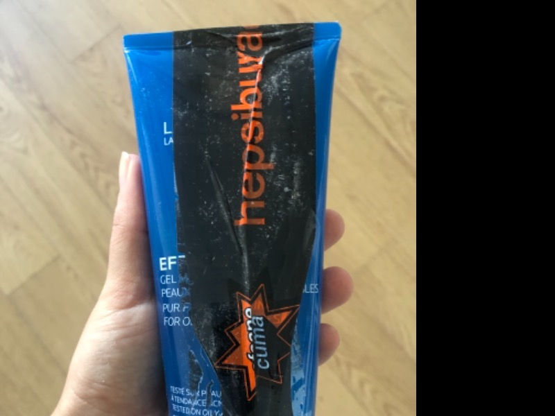 La Roche-Posay Effaclar Yüz Temizleme Jeli Yağlı/Akneye Eğilim Gösteren Ciltler Siyah Nokta Karşıtı 200ml