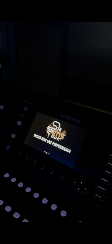 Midas M32 Live Performans ve Stüdyo Kaydı İçin Dijital Mixer