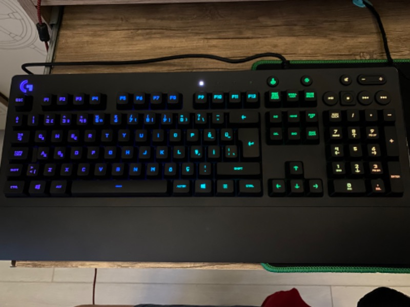 Logitech G G213 Prodigy RGB Türkçe Oyuncu Klavyesi - Siyah