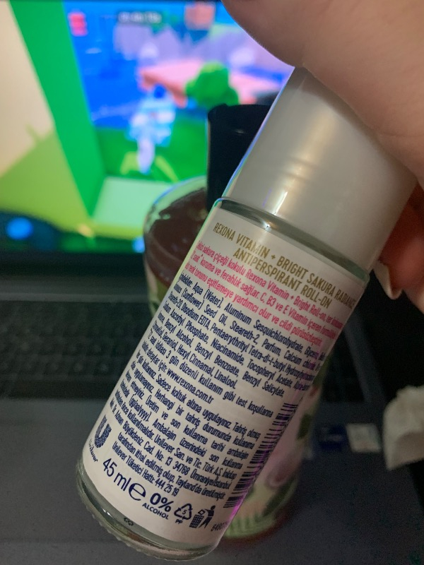 Rexona Vitamin + Bright Kadın Roll On Deodorant Sakura Radiance 45 ml
