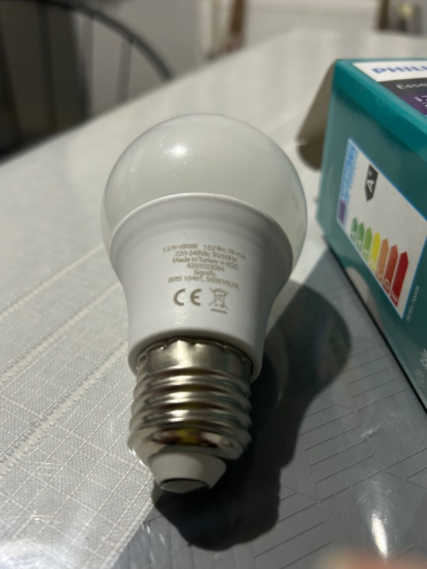 Philips 13W - 100W 6500K Beyaz Işık E27 Essential LED Ampul
