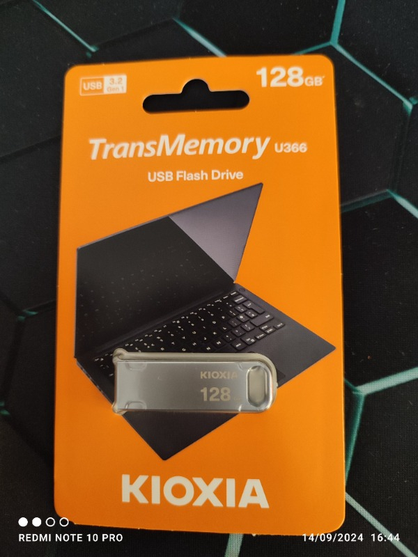 KIOXIA 128GB U366 METAL USB 3.2 GEN 1 BELLEK