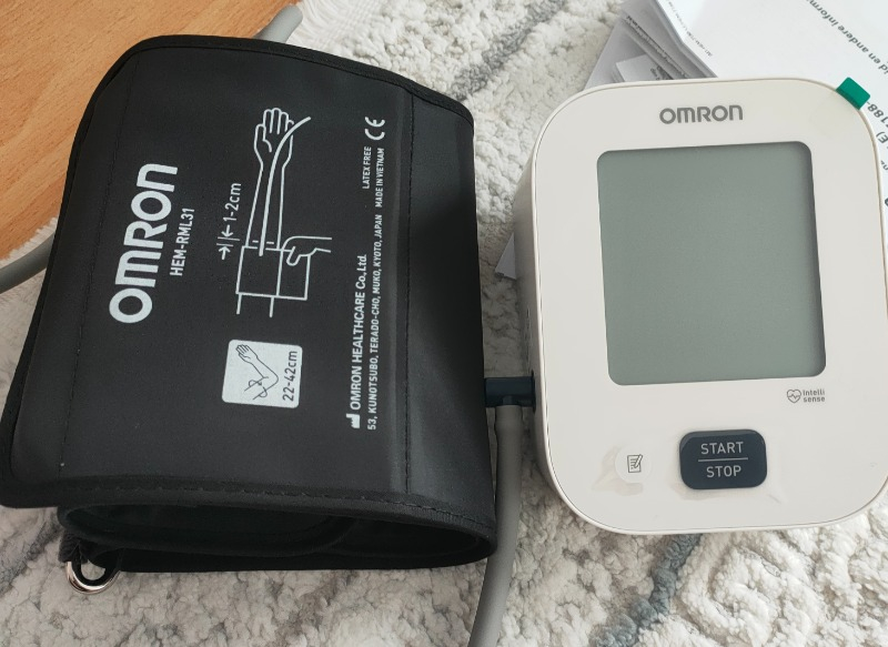 Omron M2+ Digital Koldan Ölçer Tansiyon Aleti