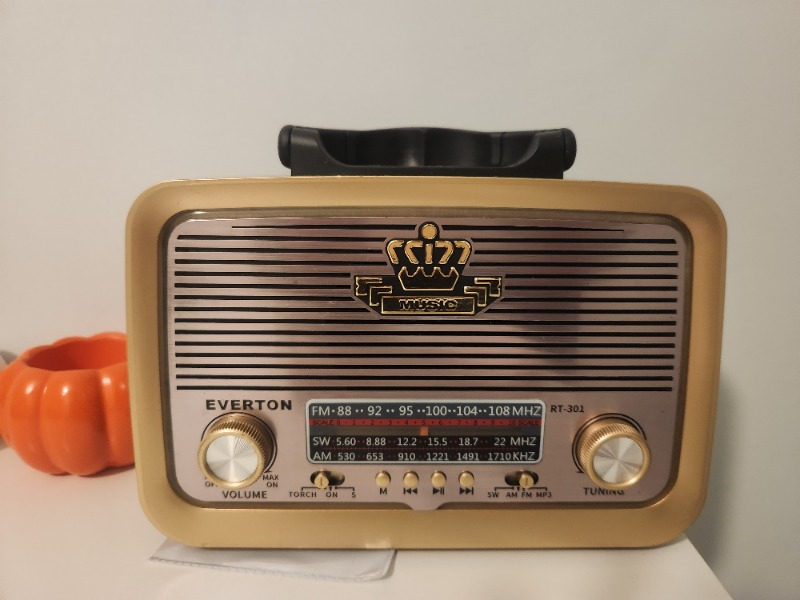 Everton Rt-301 Nostalji Bluetooth Şarjlı Radyo Usb Sd Mp3 Player