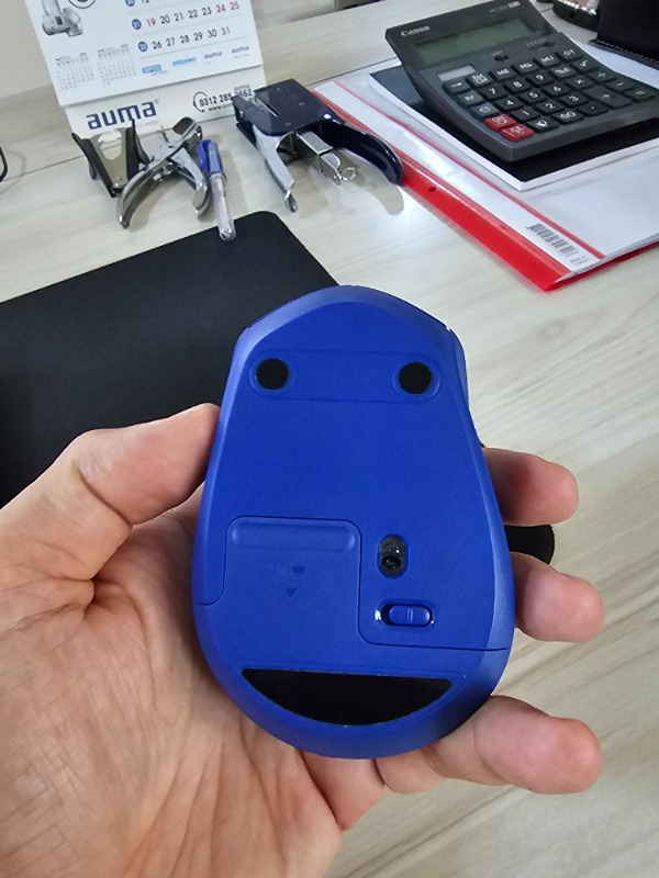 Logitech M330 Sessiz Kablosuz Optik Mouse - Mavi