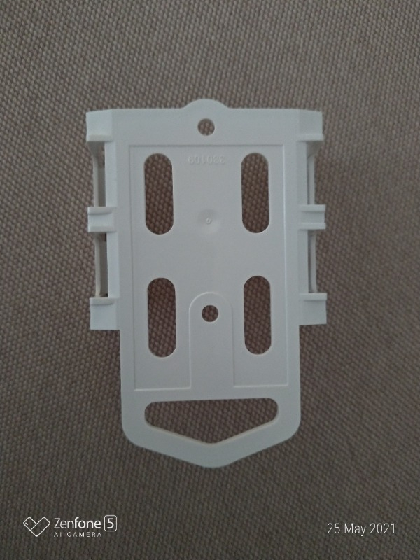 Viko Multi-Let Üçlü Priz Topraklı Kablolu Çocuk Korumalı 2 Metre-Beyaz 90113302