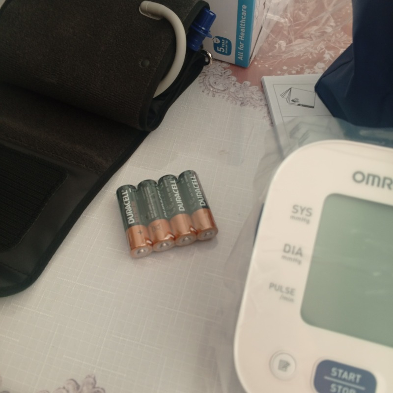 OMRON M2+ 30 Ölçüm Hafızalı Geniş Manşetli Üst Koldan Ölçer Dijital Tansiyon Aleti HEM-7146-E