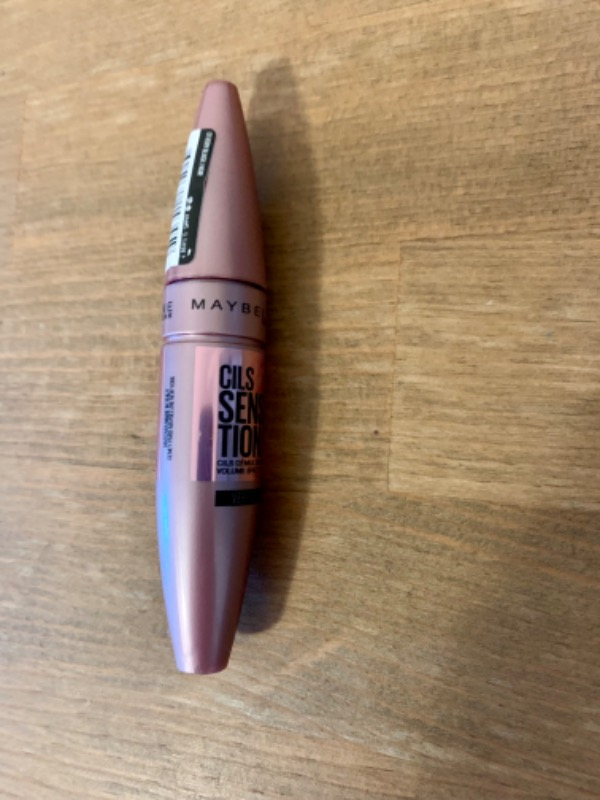 Maybelline New York Lash Sensational Yelpaze Etkili Siyah Maskara