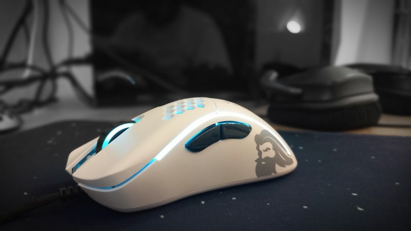Glorious Model D Mouse Mat - Beyaz