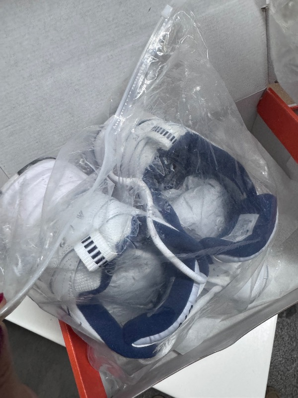 Nike Air Monarch Iv Beyaz Lacivert