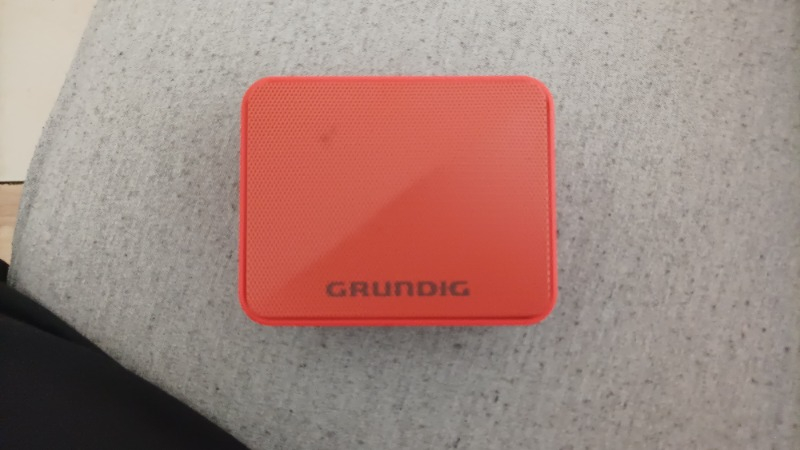 Grundig Solo+ Bluetooth Hoparlör Kırmızı