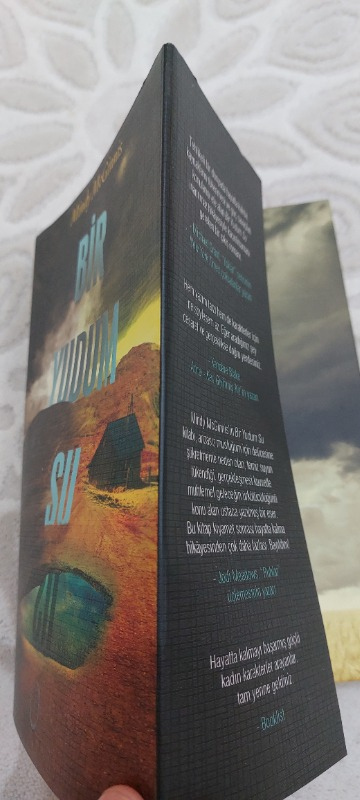 Bir Yudum Su - Mindy McGinnis