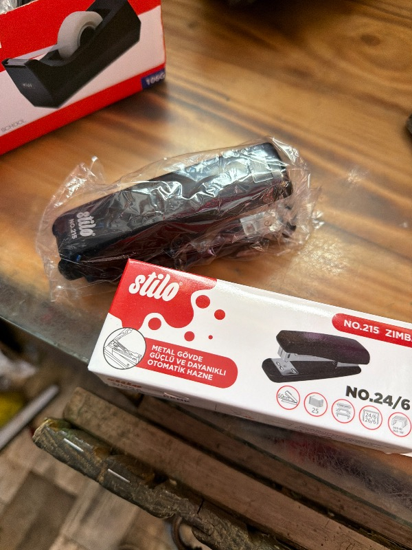 Kraf Zımba Makinası No:24/6 20G Siyah 25 Sayfa Zımbalama Kapasiteli Ergonomik Tasarım