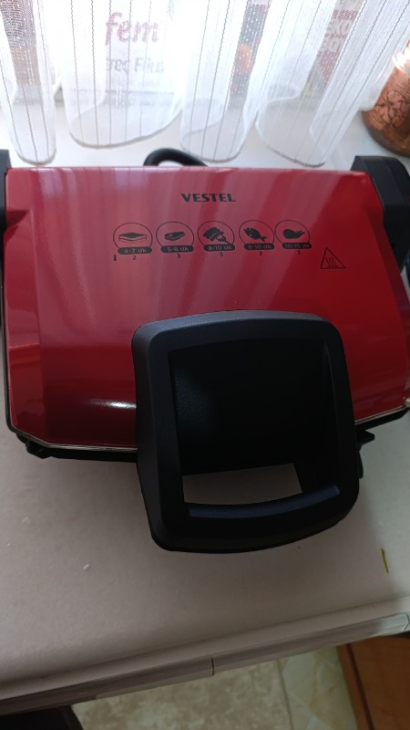 Vestel Sefa T2002 Kırmızı Tost Makinesi