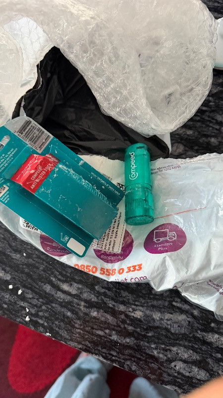Compeed Sürtünme ve Kabarcık Oluşumuna Karşı Ayak ve Vücut İçin Sürtünme ve Kabarcık Önleyici Stick - 8 ml