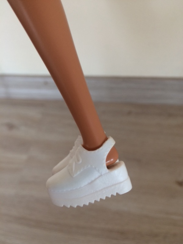 Barbie Mattel Sarışın Bebek