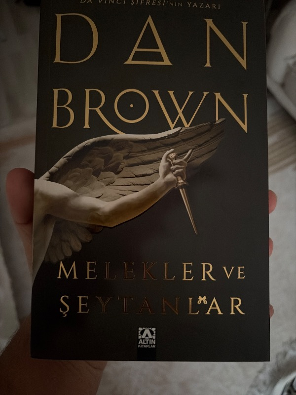 Melekler ve Şeytanlar - Dan Brown (Yeni Kapak)