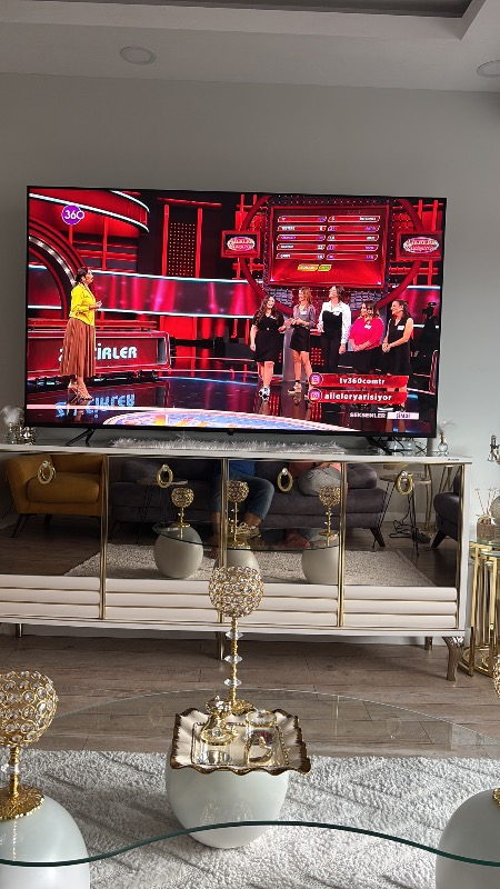 Next YE-75EFSG7 75" 190 Ekran 4K Ultra HD Google Android Smart QLED TV