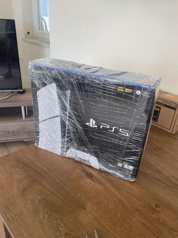 Sony Playstation 5 Slim Digital 825 GB (İthalatçı Garantili )