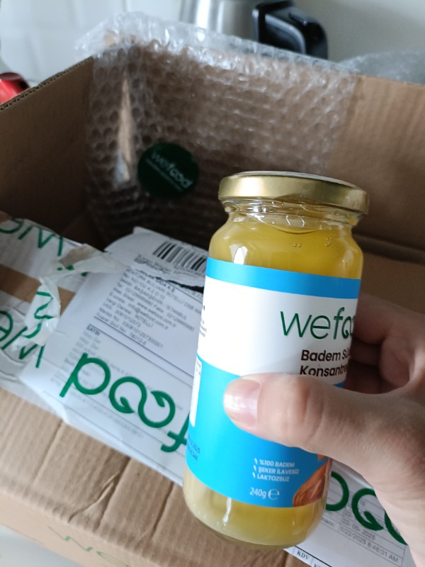 Wefood Konsantre Badem İçeceği (%100 Badem) 240 gr  8681749104796