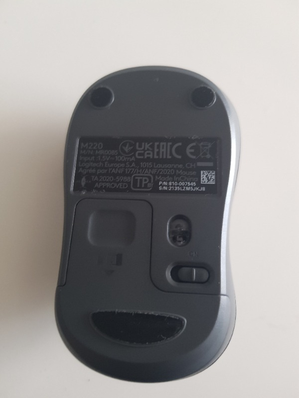 Logitech M220 Sessiz Kompakt Kablosuz Mouse - Siyah