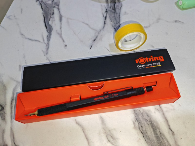 Rotring 800 Siyah 0.7 Mm Versatil Kalem Tekli Kutu 1904446