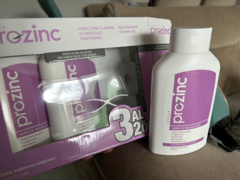 Prozinc Kepek Şampuanı Normal ve Yağlı Saçlar Için Günlük Saç Bakım Şampuanı 3x300 Ml