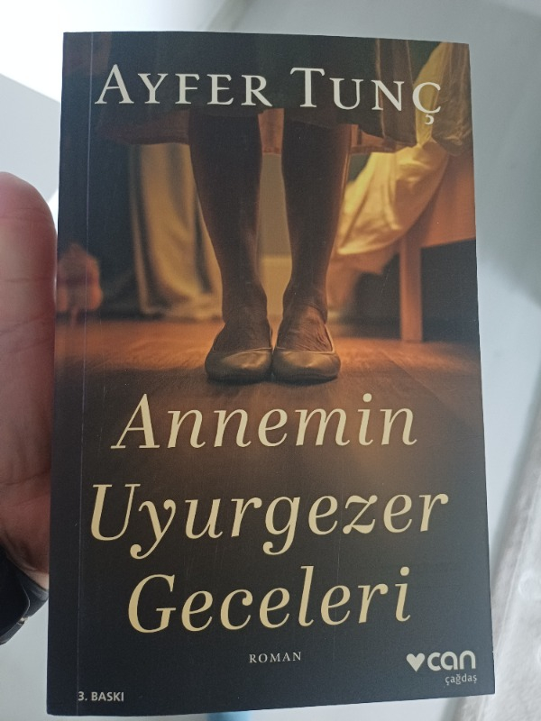 Can Yayınları Annemin Uyurgezer Geceleri - Ayfer Tunç