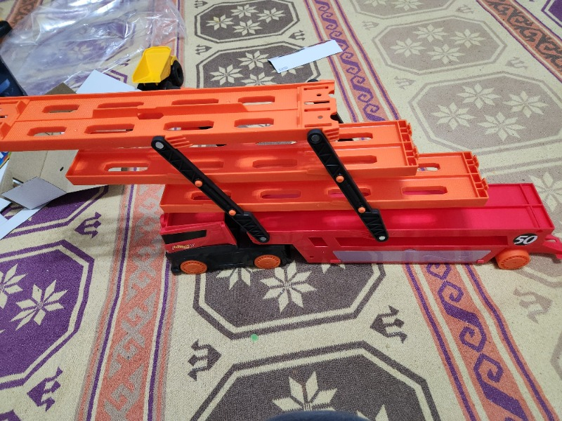 Hot Wheels Mega Tır Kırmızı GHR48
