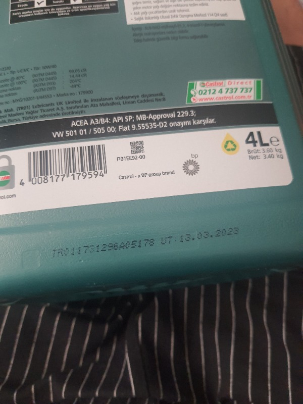Castrol Magnatec 10W-40 A3/B4 Benzinli Araçlar için 4 Litre Motor Yağı ( Üretim Yılı: 2022 )