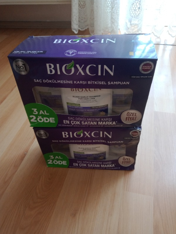 Bioxcin Siyah Sarımsak Şampuanı 3 al 2 öde (3x300ml)
