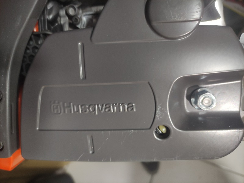 Husqvarna 445 Motorlu Ağaç Kesme Testeresi 2.8 Hp