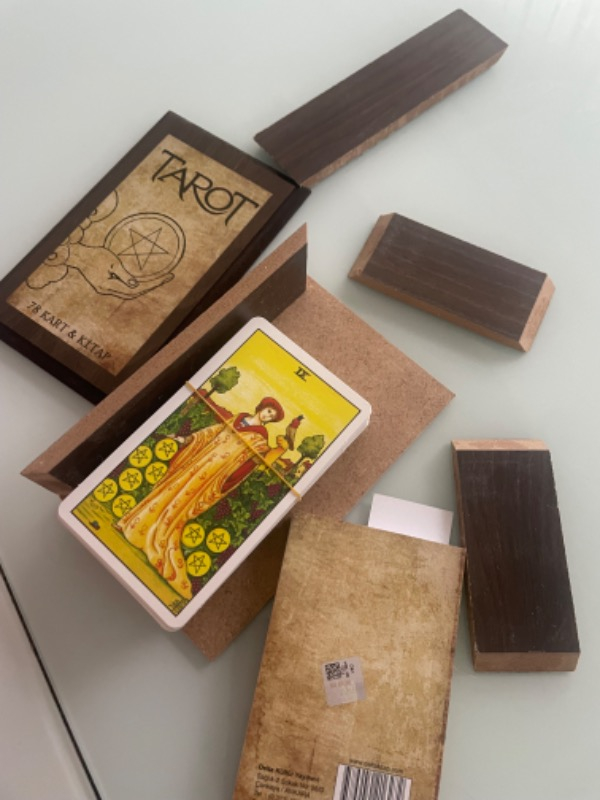 Tarot Destesi Ve Kitabı Hilal Altundal
