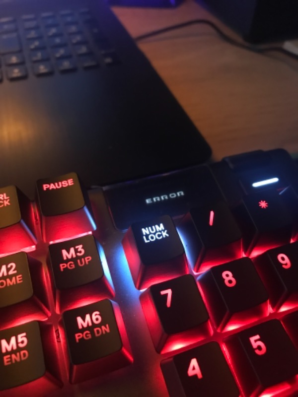 SteelSeries Apex 5 Hibrit Mekanik Gaming Klavye