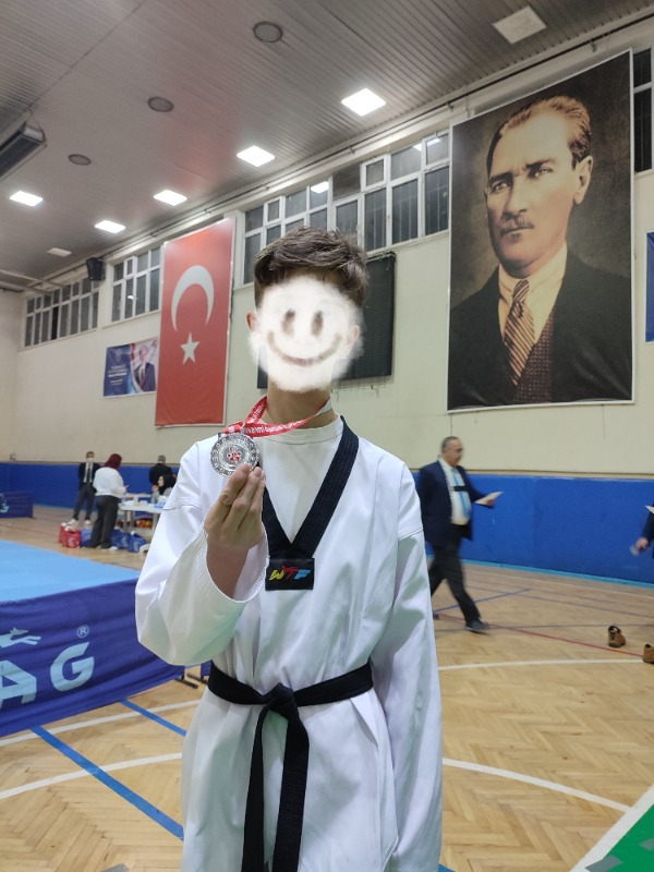 Profesyonel Siyah Yaka Taekwondo Elbisesi 180 cm